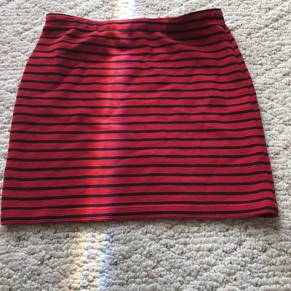 Cute mini pencil skirt